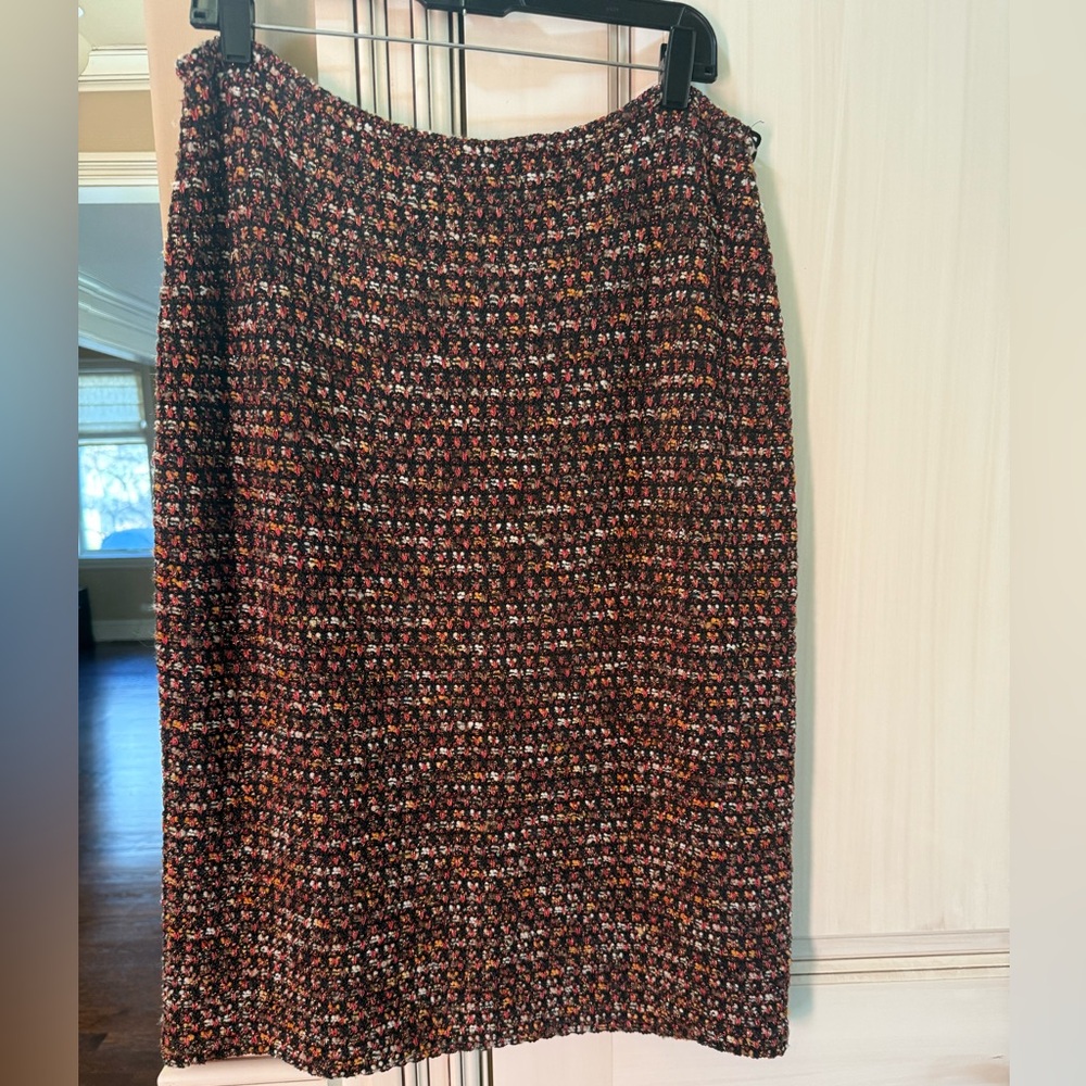 St. John Black and Red Tweed Pencil Skirt